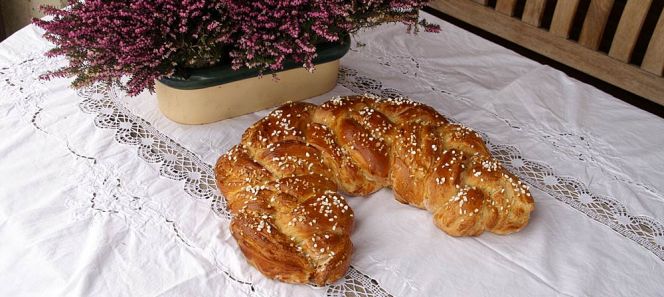 Ein einfaches Rezept, wenn Sie am Nachmittag Gäste zum Kaffee erwarten oder wenn sich eine hungrige Großfamilie auf leckeren Kuchen freut.